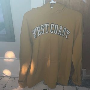 fits oversized, i’m 5’5 and it’s just a bit big.  Super cute!